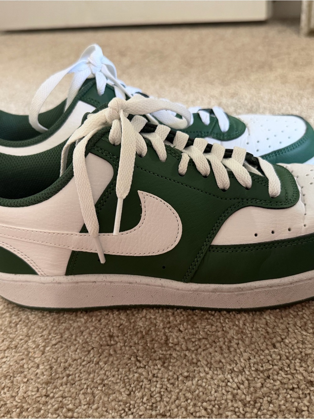 Nike Low-Top Sneakers in Green and White